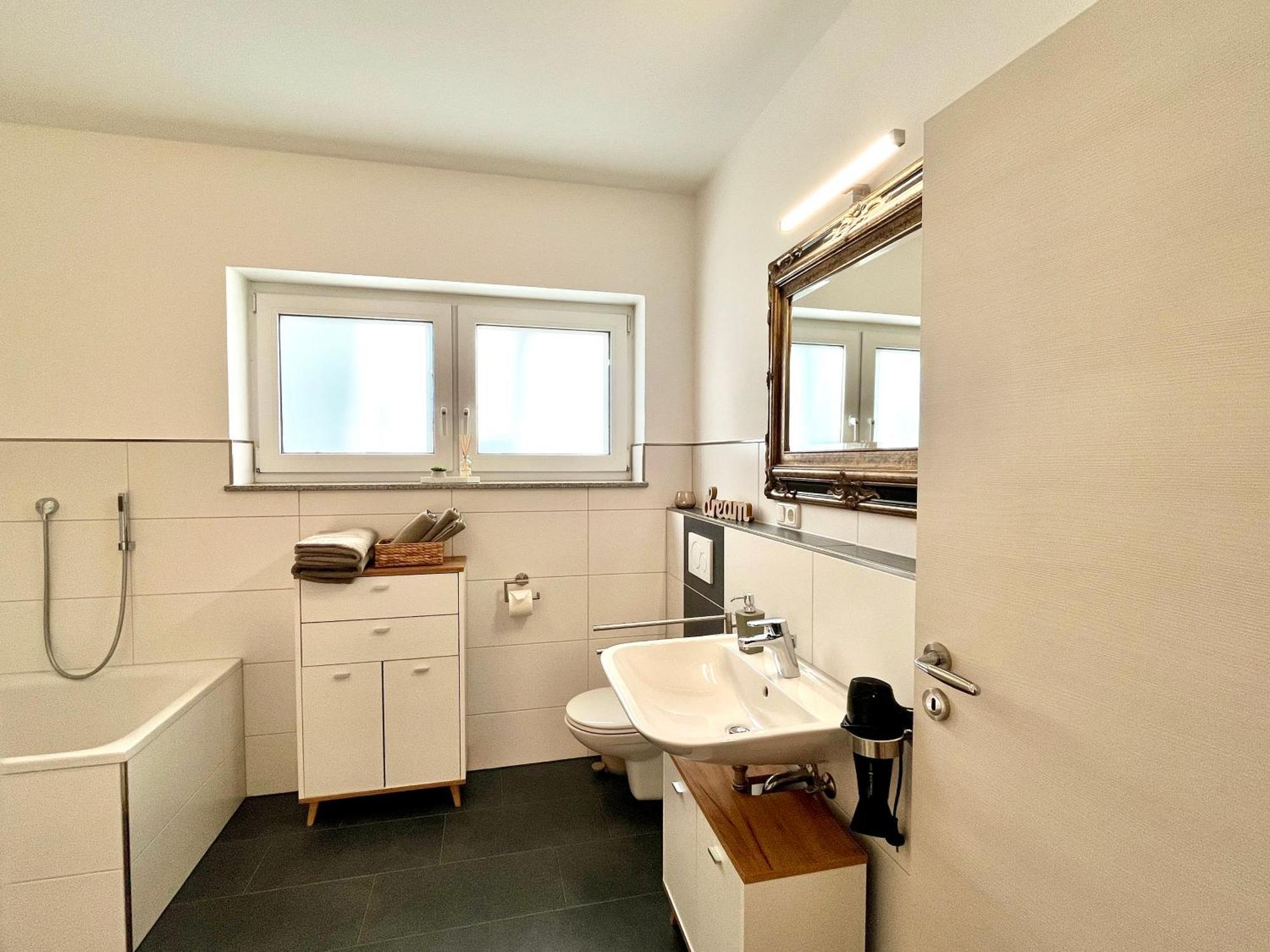 Ferienwohnung Moseltraum, 1-6 Pers, Mit 3 Schlafzimmer Und Panoramabalkon Müden Zewnętrze zdjęcie